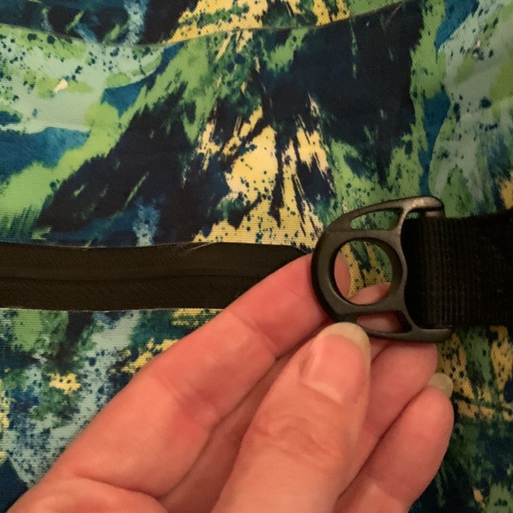 Camping/floating travel bag w Rubberized bottom 18” by 13” - Picture 6 of 7